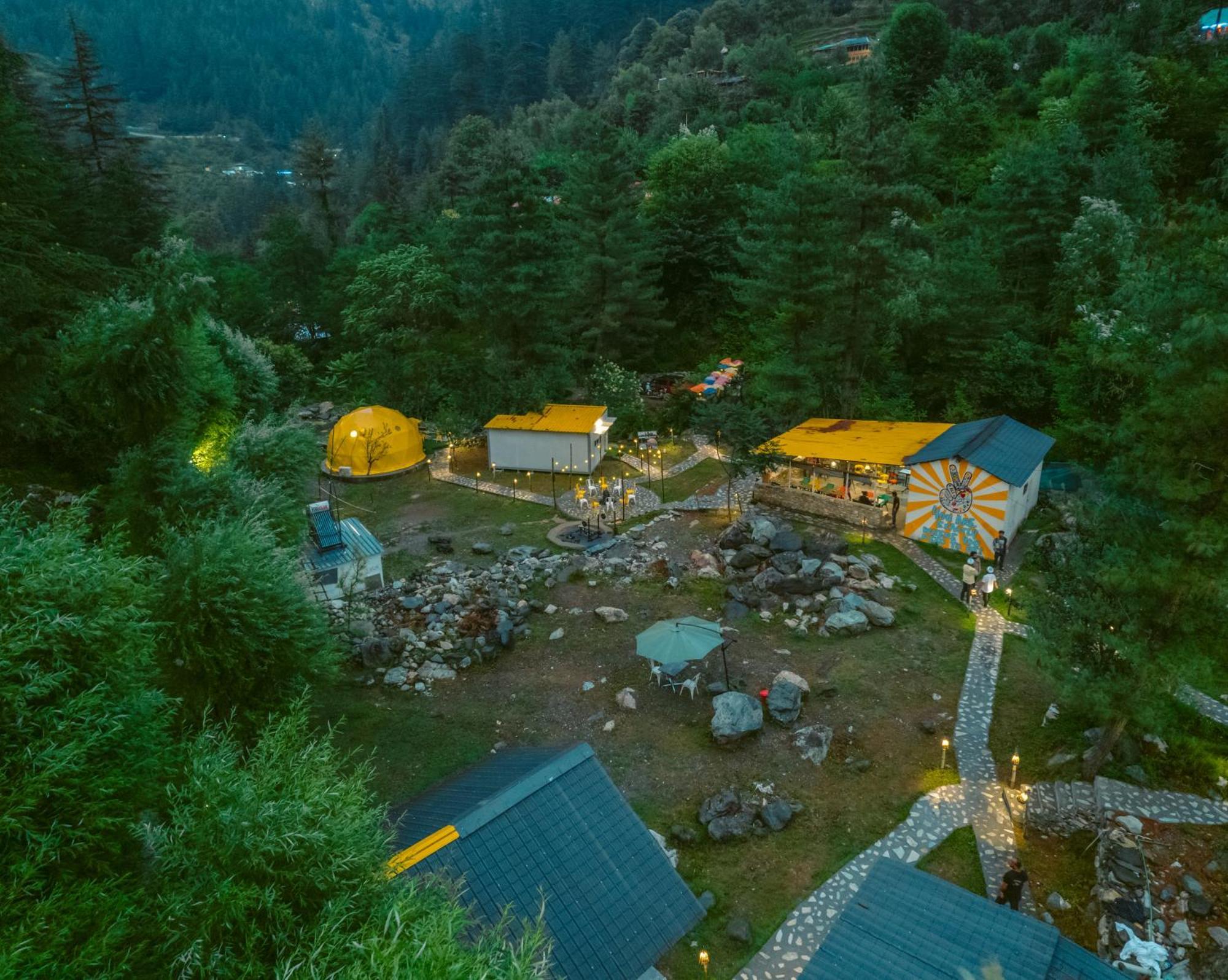 Whoopers Boutique Resort Jibhi Exterior foto
